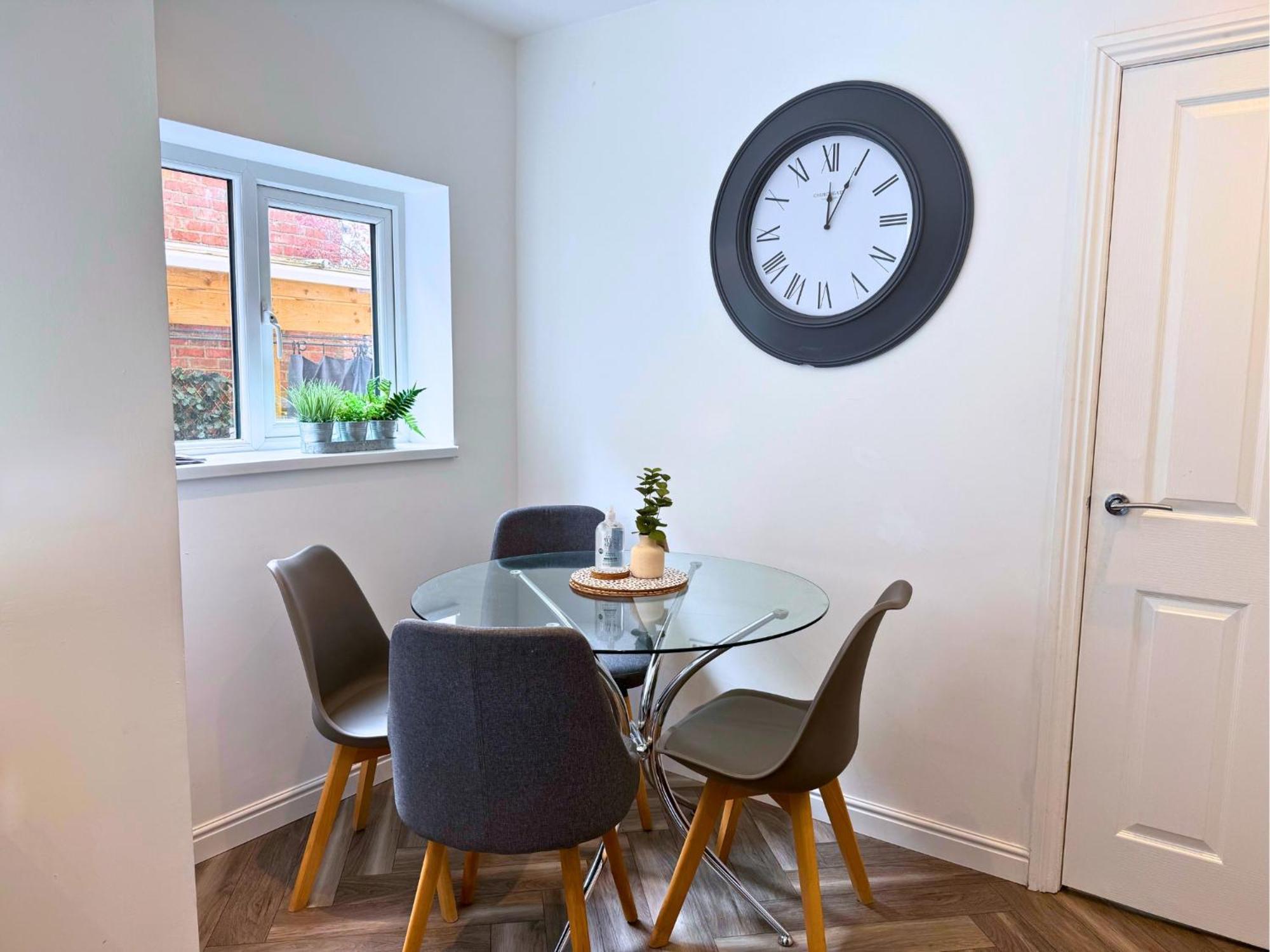 Hot Tub, Free Parking, Near Shops & Restaurants, Location 1M To City Jesmond Exterior foto